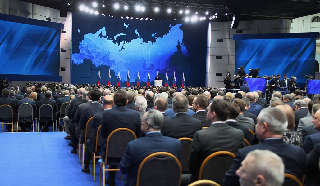 Владимир Путин поручил Правительству создать бренд отечественной чистой продукции