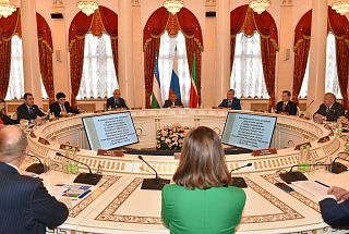 «Развитию сотрудничества между Татарстаном и Узбекистаном способствуют схожая культура и традиции»: встреча с депутатами Олий Мажлиса Узбекистана