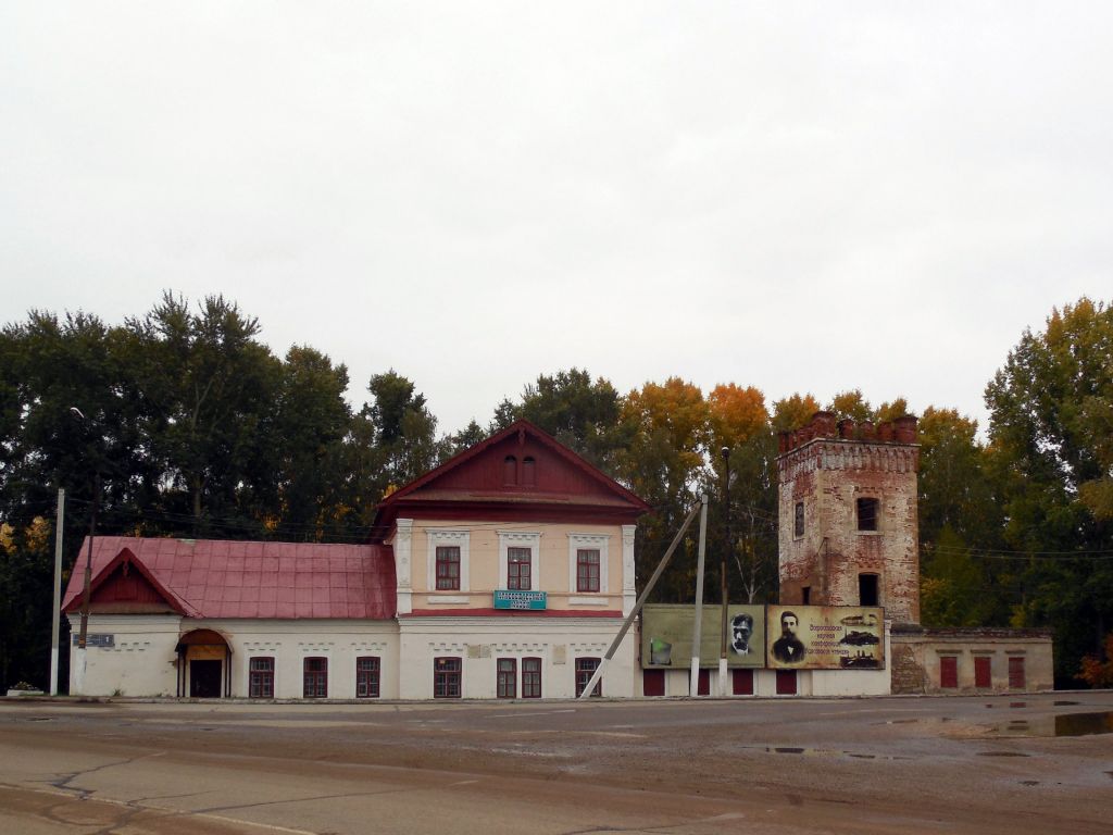 Служебные строения завода Ушкова.jpg
