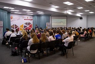 Агентство поддерживает молодежь